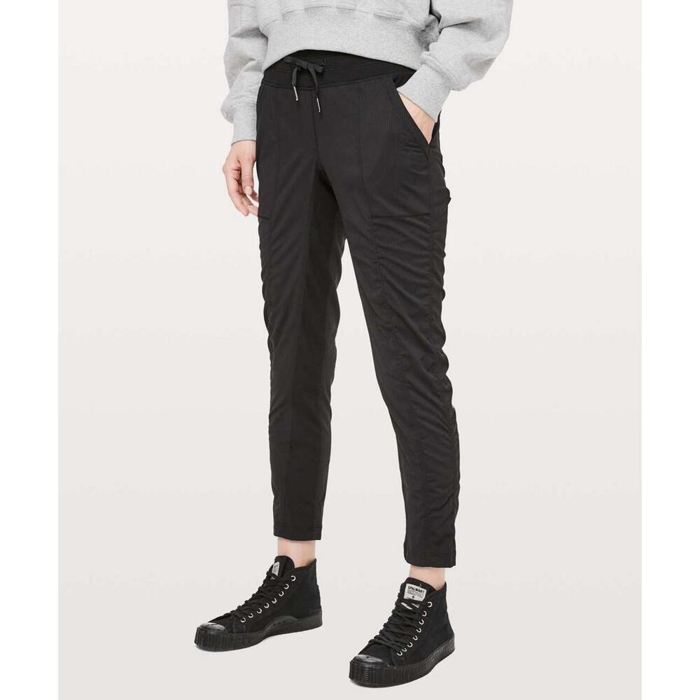 Lululemon Pants 4 black street to studio ruched athletic athleisure running
